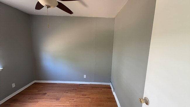 Building Photo - 1207 Gray Dr