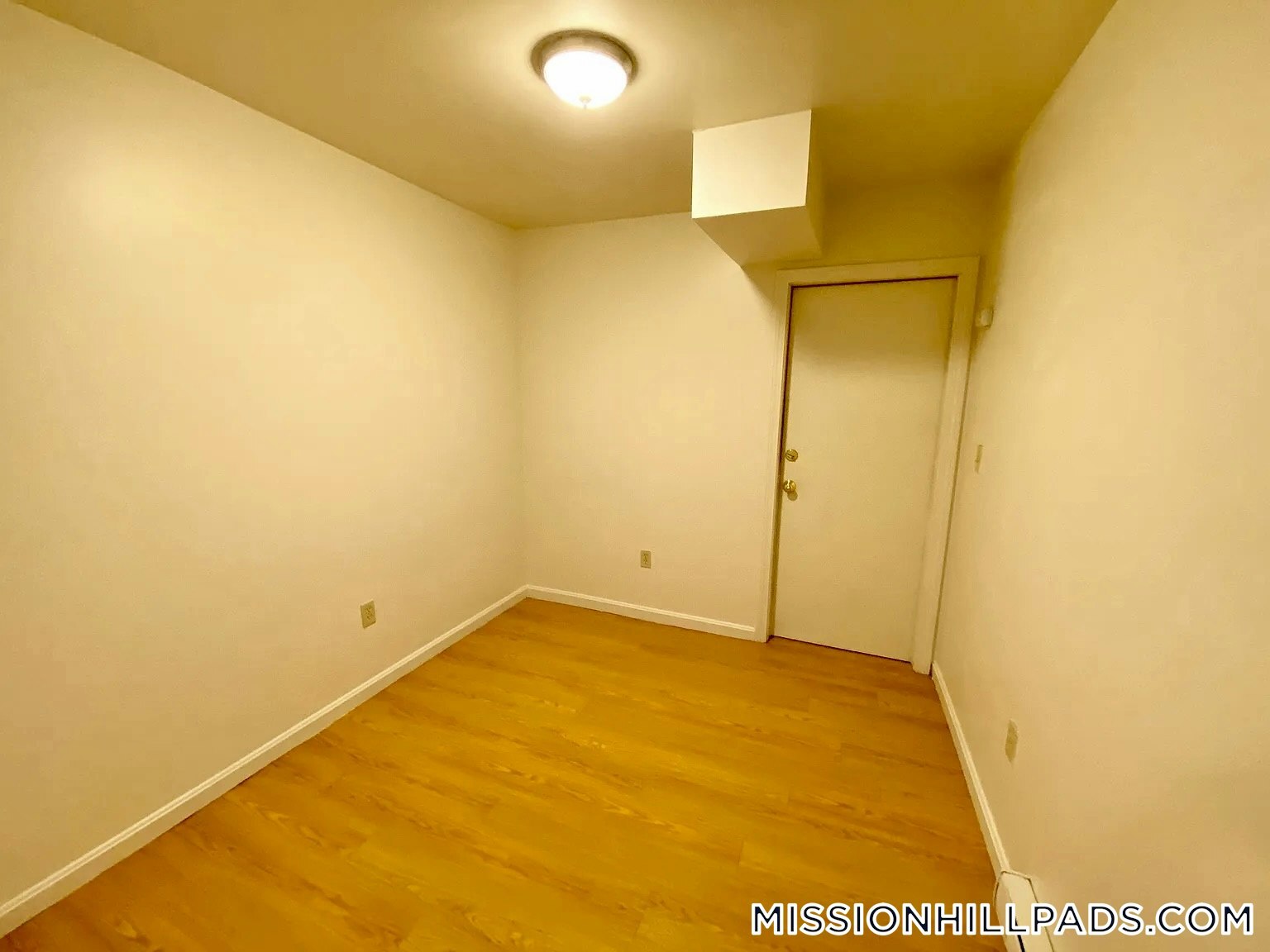 Building Photo - 2 Shepherd Ave