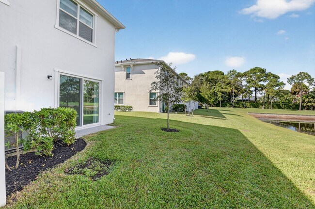 Building Photo - 4645 Meyerson Pl