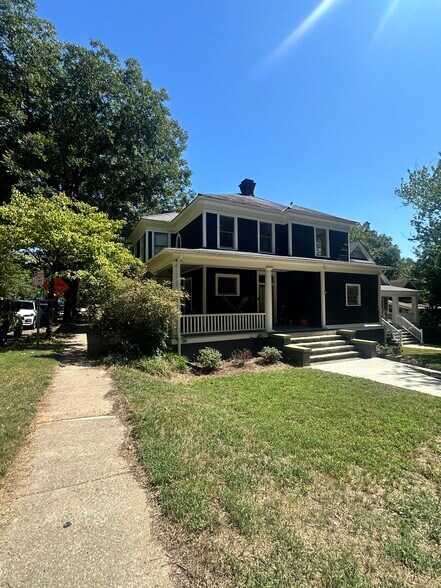 Building Photo - 501 Cutler St