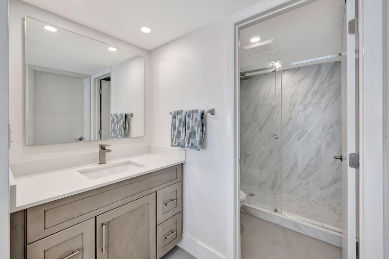 Building Photo - 3500 Galt Ocean Dr