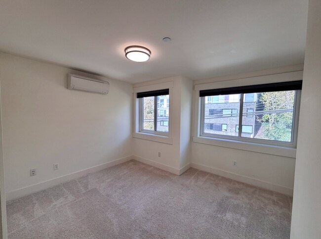 Building Photo - 517 N 39th St