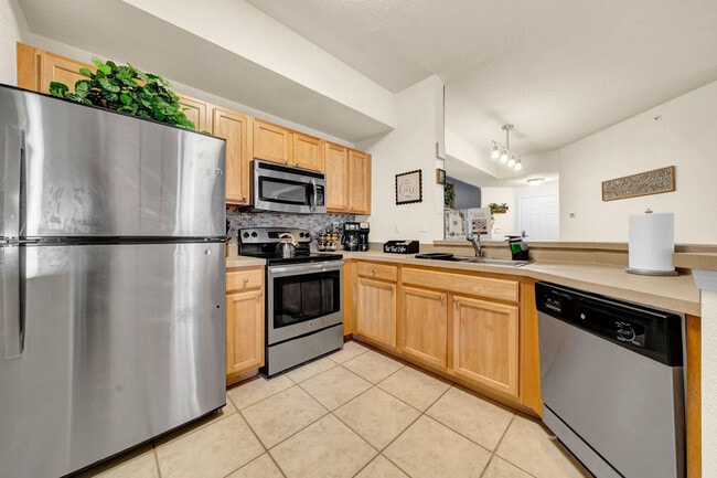 Building Photo - 9781 Magnolia Blossom Dr