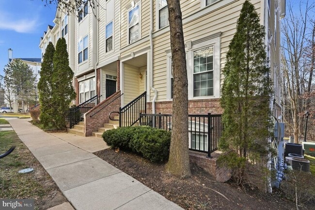 Building Photo - 11598 Cavalier Landing Ct