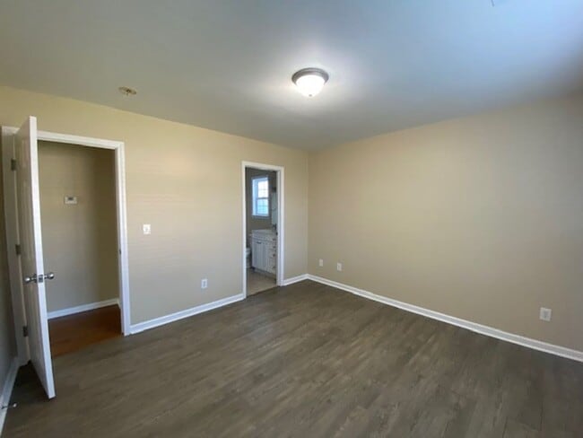 Building Photo - Charming 3 bedroom 2 bath home in Windsor park