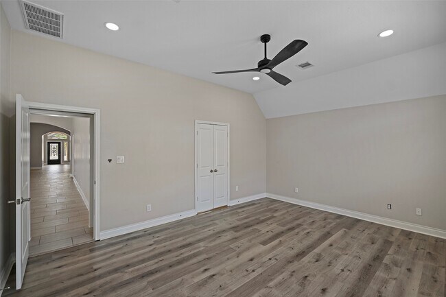 Building Photo - 1346 Mystic River Ln