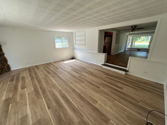 Building Photo - 40541 N Illinois 83