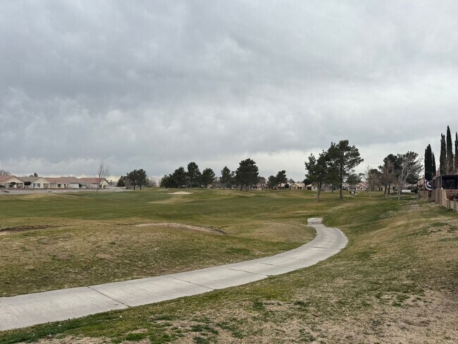 Building Photo - Wyndham Rose in AV, 2 Bedrooms,2 Bathrooms + Den, Gated Community,