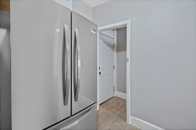 Building Photo - BRIDGETOWN - Charming 2+ Bed 2 Bath w 1 Ca...