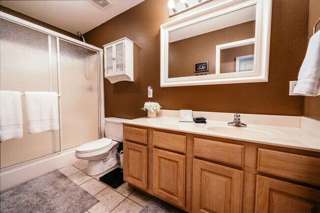 Building Photo - 1 Amesbury Dr