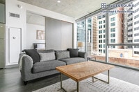 Building Photo - 60 E Randolph St