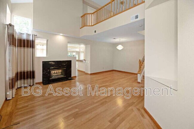 Building Photo - 176 Scotts Valley