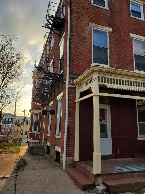 2944 Burlington Place 2944 Burlington Pl Cincinnati OH 45225