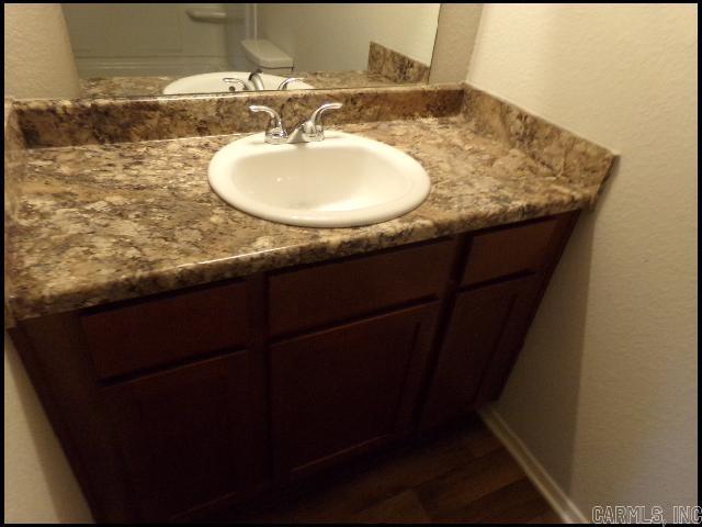 Building Photo - 6097 Saddle Hill Dr