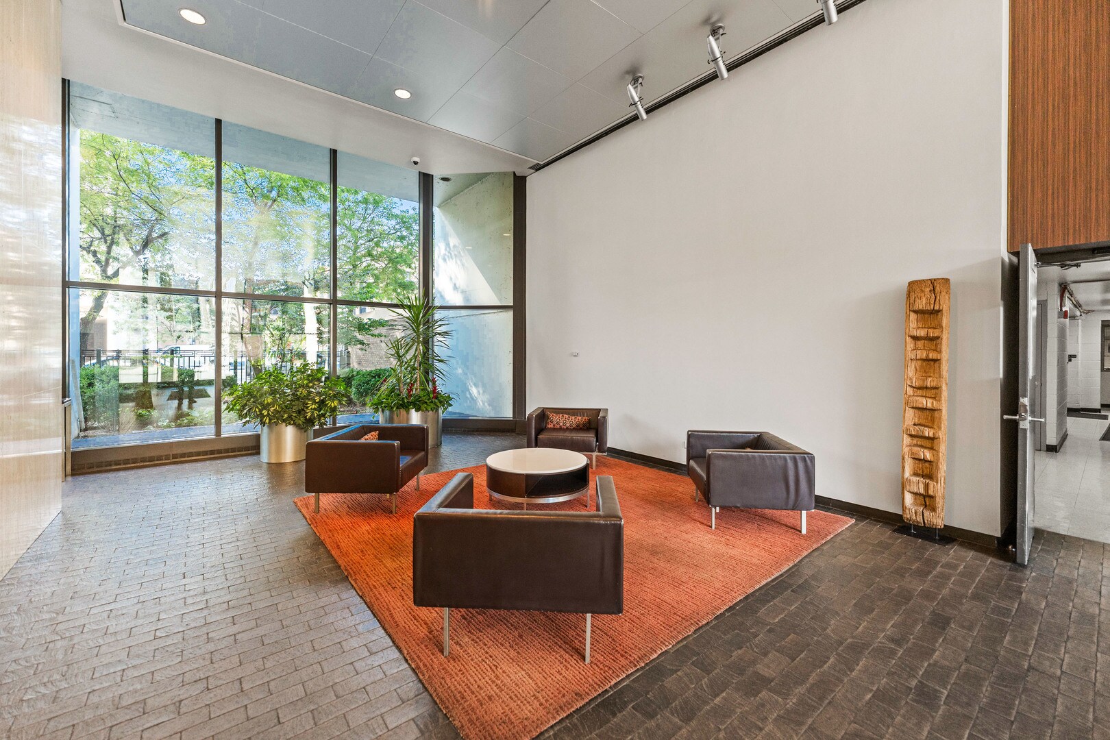 Building Photo - 1560 N Sandburg Terrace