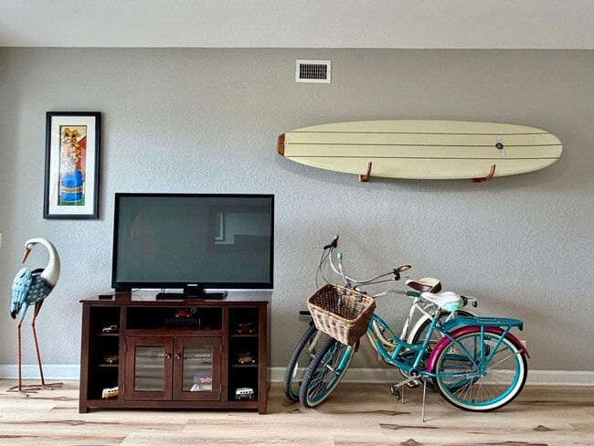 Building Photo - 112 Bayfront Dr