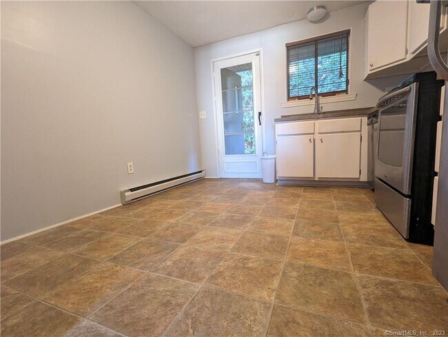 Building Photo - 11 Westgate St