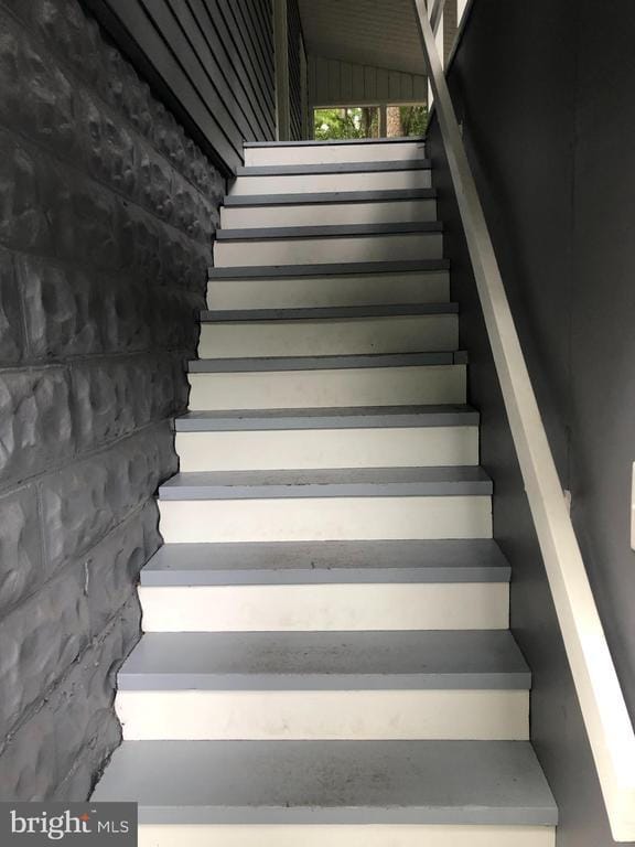 Building Photo - 723 McCormick Rd