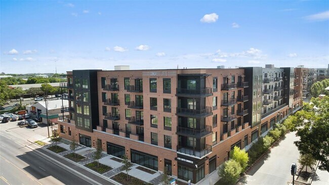 Building Photo - 4315 S Congress Ave