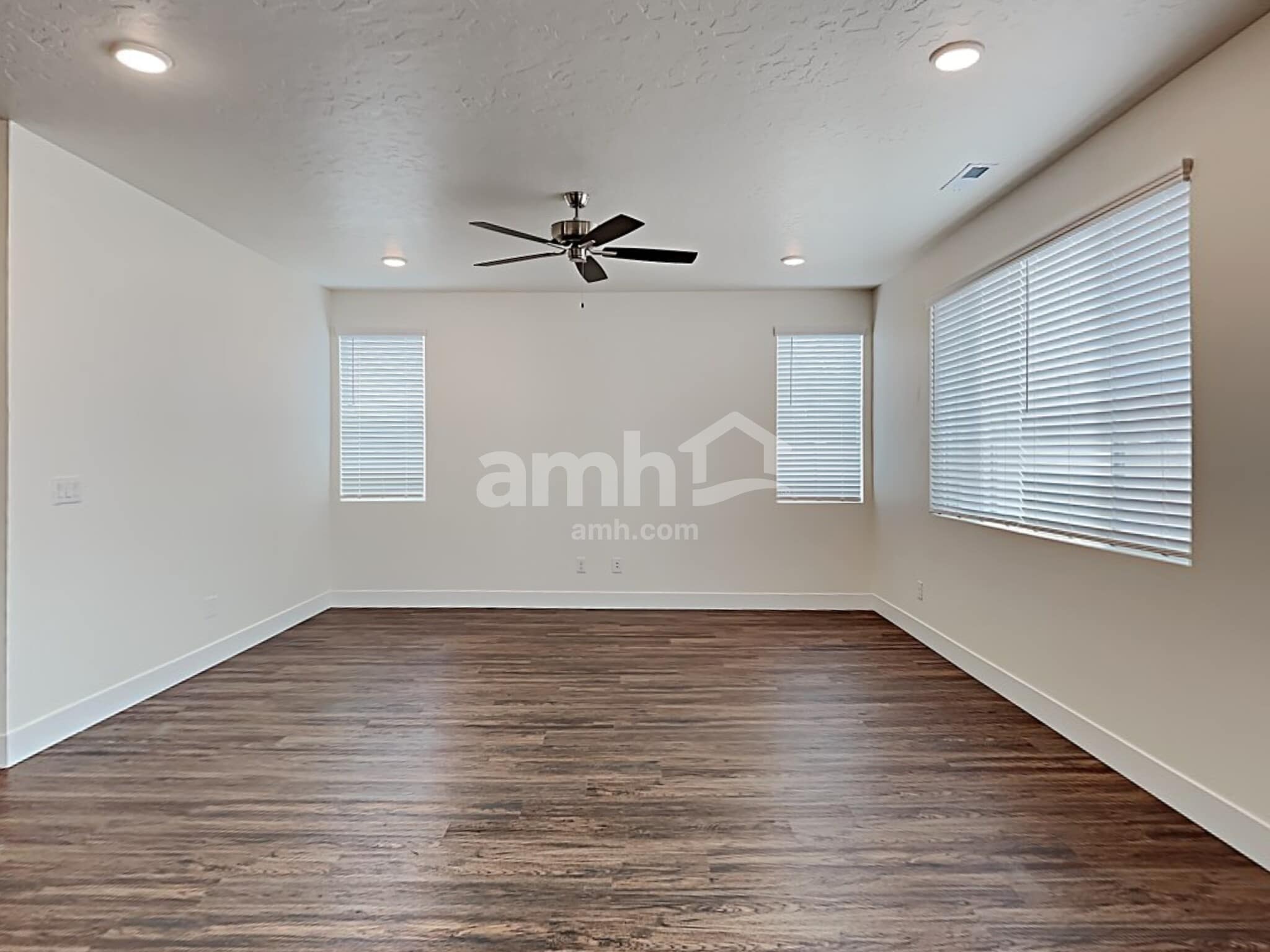 Building Photo - 9463 W Dove Creek St