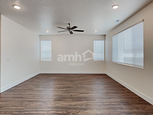Building Photo - 9463 W Dove Creek St