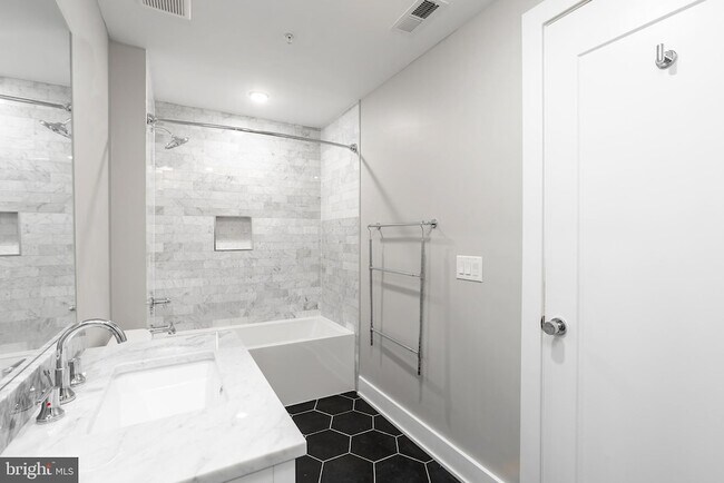 Building Photo - 45 W Haines St