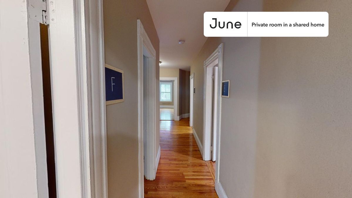 Building Photo - Room in Shared 6 bed/2 bath home