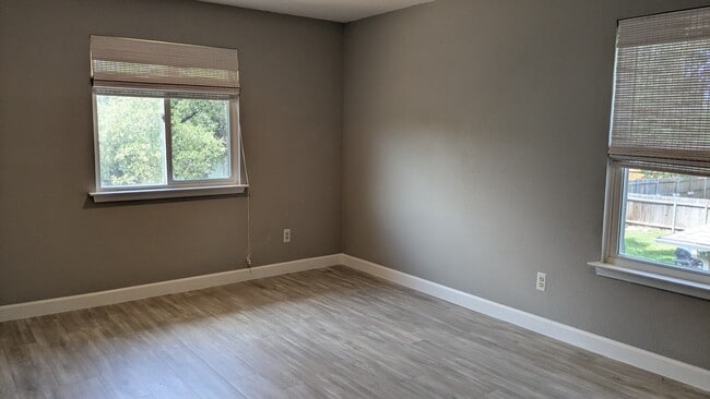 Building Photo - 2906 Sabinal Trail