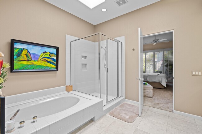 Building Photo - 461 Desert Holly Dr