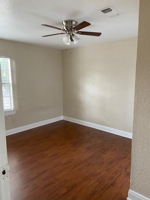 Building Photo - 830 Ross Cir