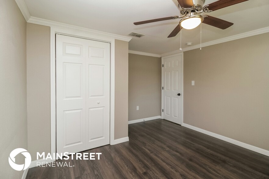 Building Photo - 234 12th Ave