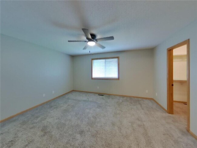 Building Photo - 15811 Yellow Pine St NW