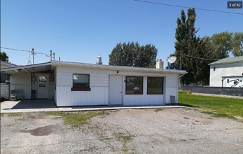 Building Photo - L7ER