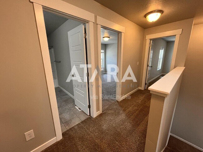 Building Photo - 5011 N Marble Fox Way
