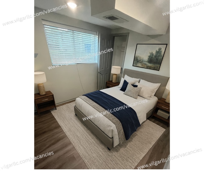 Building Photo - This is your forever home! 5 spacious bedr...