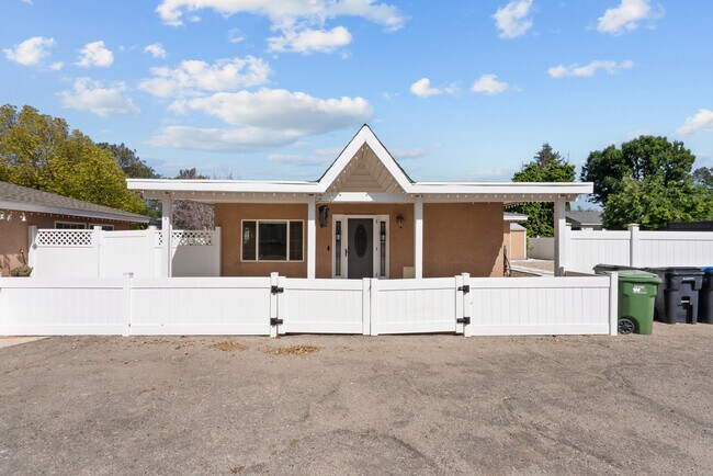 Building Photo - 4576 Adam Rd