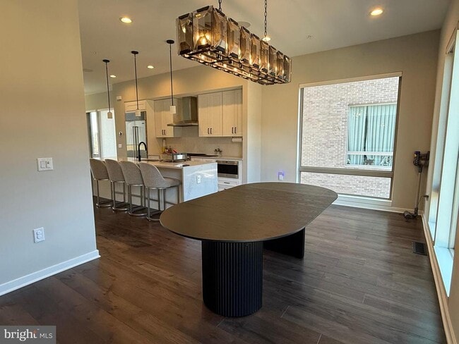 Building Photo - 3119 Pierview Ln