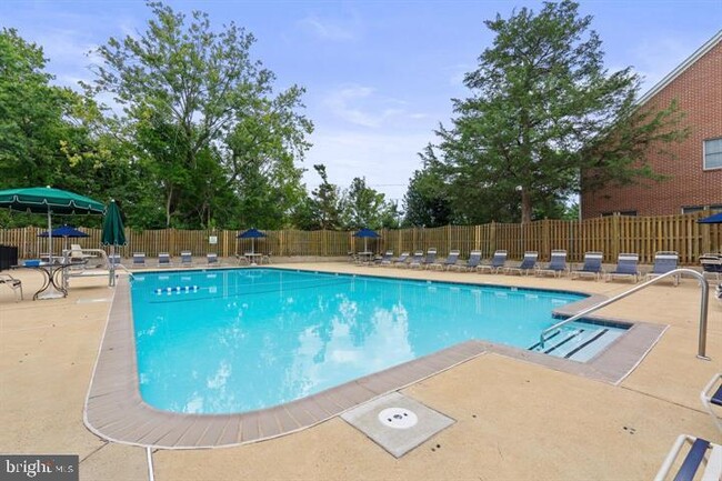Building Photo - 206 Park Terrace Ct SE