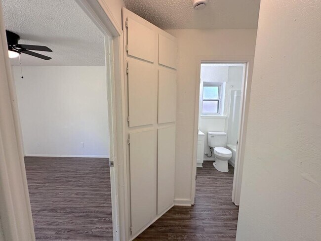 Building Photo - 5408 Helmick Ave