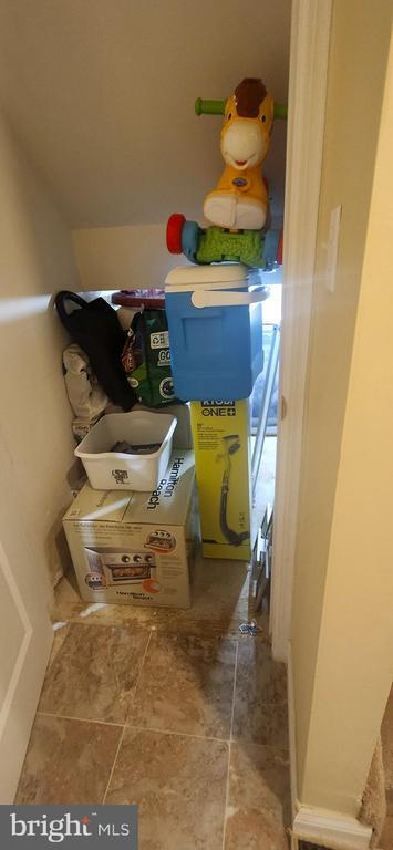 Building Photo - 2 Marchesi Dr