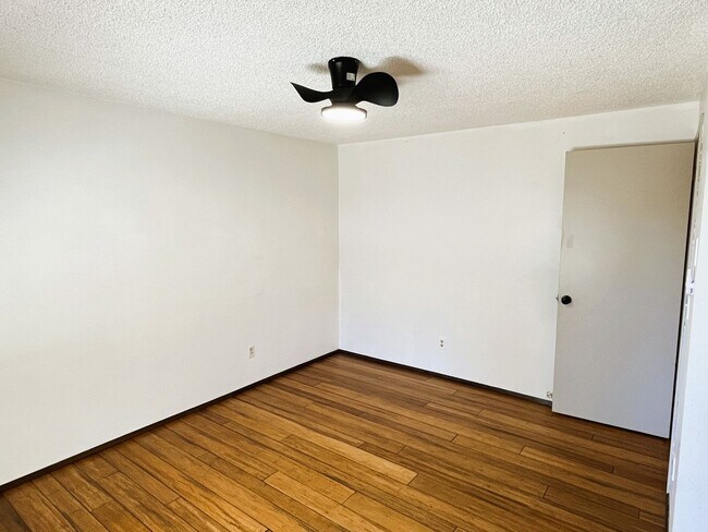 Building Photo - Beautifully Appointed Home on Generous Lot – SE Portland Rental!