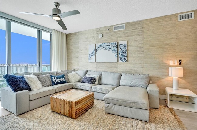 Building Photo - 300 Sunny Isles Blvd