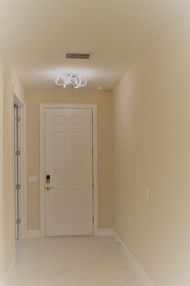 Building Photo - 636 IBIZA Loop