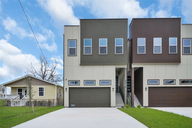 Building Photo - 4916 Lavender St