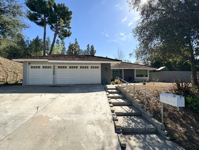 Primary Photo - 3700 San Augustine Dr