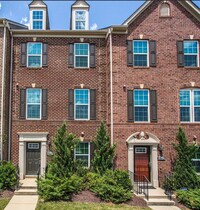 Building Photo - 3560 Fort Lincoln Dr NE