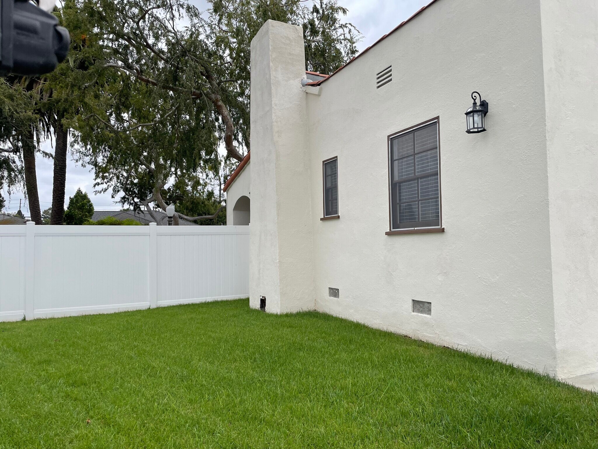 Building Photo - 4209 Vinton Ave