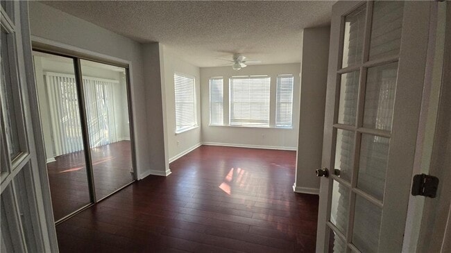 Building Photo - 1308 Red Deer Way