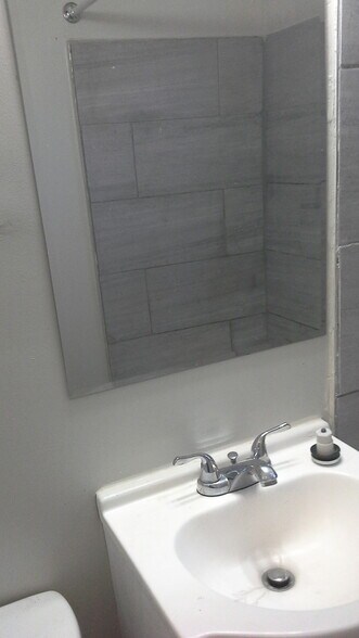 Building Photo - 2593 Nancelon Cir N