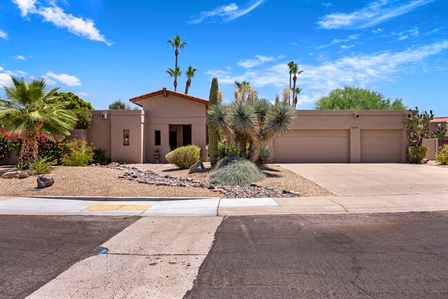 Building Photo - 10608 E Arabian Park Dr